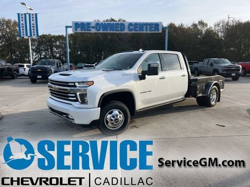 Used 2022 Chevrolet Silverado 3500 High Country image 1