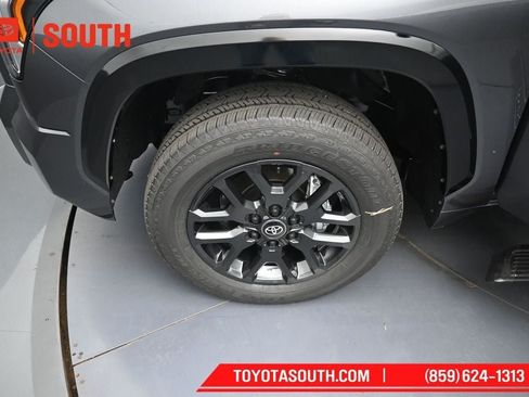 New 2026 Toyota Tundra Platinum AWD/4WD image 41