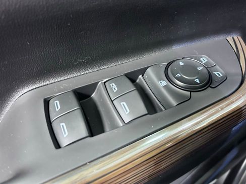 Used 2019 GMC Acadia SLE w/ Driver Alert Package I image 5