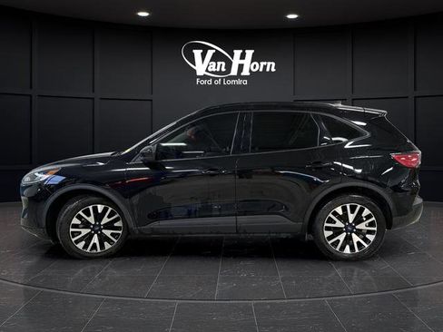 Used 2020 Ford Escape SE Sport image 13