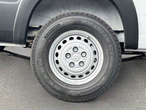 New 2026 RAM ProMaster 2500 w/ Convenience Group FWD image 26