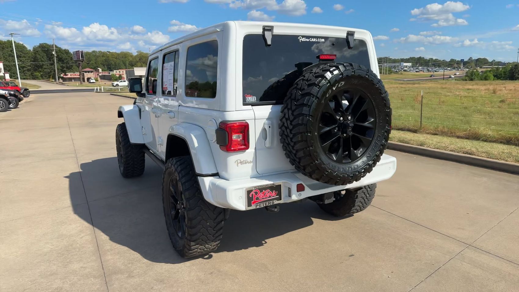 Used 2021 Jeep Wrangler Unlimited Sahara AWD/4WD image 7