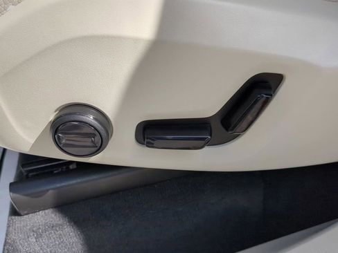 Used 2025 Volvo XC90 B5 Core w/ Protection Package image 56