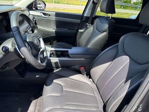 Used 2025 Hyundai Palisade SEL FWD image 9