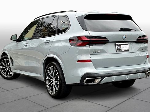 Used 2026 BMW X5 sDrive40i image 11