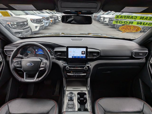 Certified 2023 Ford Explorer ST-Line w/ Class IV Trailer Tow Package AWD/4WD image 17
