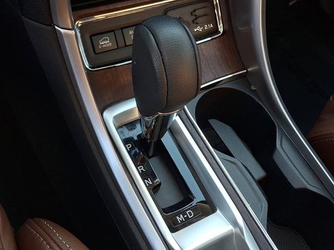 Used 2022 Subaru Ascent Touring w/ Popular Package #2A image 16