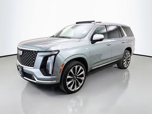 Used 2025 Cadillac Escalade Premium Luxury w/ Touring Package image 3