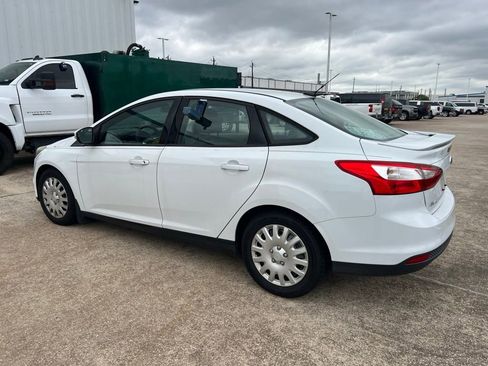 Used 2013 Ford Focus SE w/ Super Fuel Economy (SFE) Pkg FWD image 8