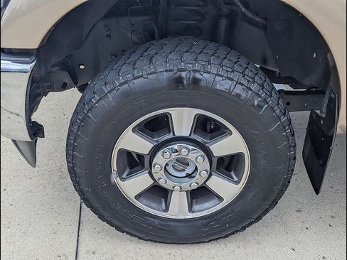 Used 2014 Ford F250 Lariat w/ Lariat Interior Package AWD/4WD image 17