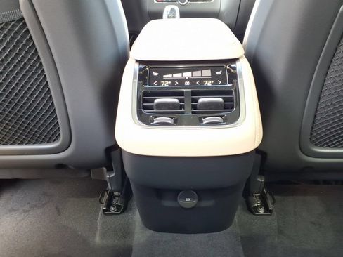 New 2026 Volvo XC90 B5 Core AWD/4WD image 22