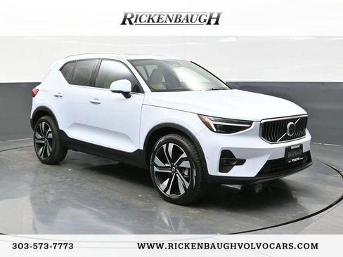 Used 2024 Volvo XC40 B5 Ultimate image 1