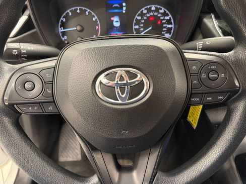 Used 2024 Toyota Corolla LE FWD image 9