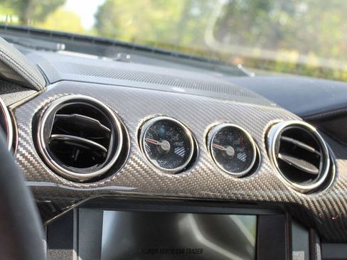 Used 2022 Ford Mustang Shelby GT500 w/ Carbon Fiber Track Pack image 28