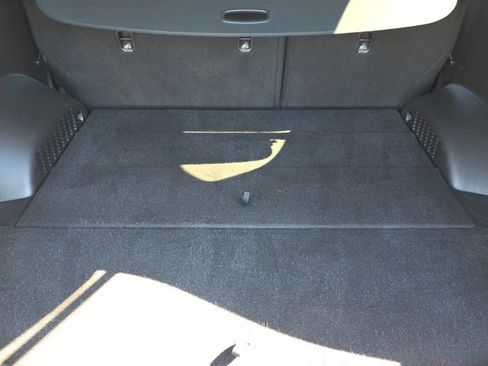 Used 2020 Hyundai Santa Fe SE image 21