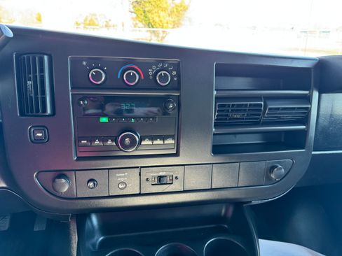 Used 2012 Chevrolet Express 3500 image 13