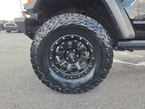 Used 2021 Jeep Wrangler Unlimited Sport AWD/4WD image 9
