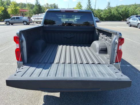 Used 2021 Chevrolet Silverado 1500 RST AWD/4WD image 16