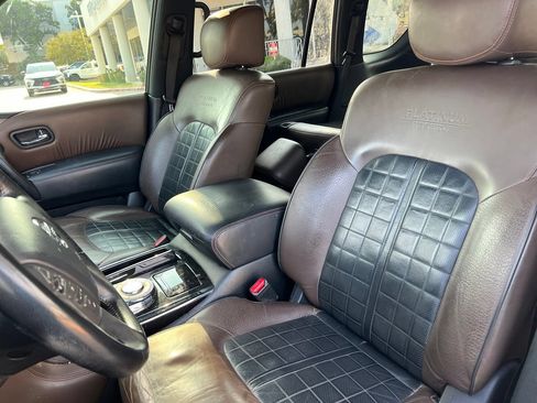 Used 2019 Nissan Armada Platinum w/ Captain's Chairs Package RWD image 10
