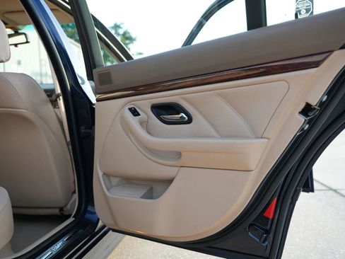 Used 1999 BMW 540i Sedan image 33