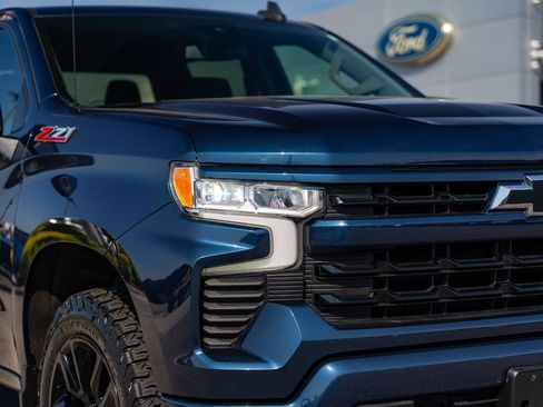 Used 2023 Chevrolet Silverado 1500 RST AWD/4WD image 10