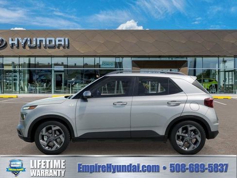 New 2026 Hyundai Venue SEL image 3