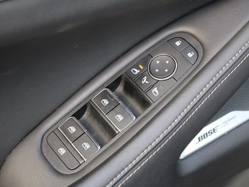 Used 2022 INFINITI QX60 Sensory w/ Cargo Package image 12