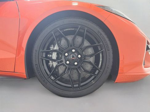 Used 2025 Chevrolet Corvette Z06 RWD image 30
