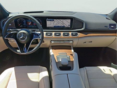 Used 2024 Mercedes-Benz GLE 450 4MATIC image 9