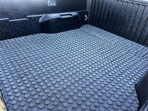 Used 2024 Toyota Tacoma TRD Off-Road image 5