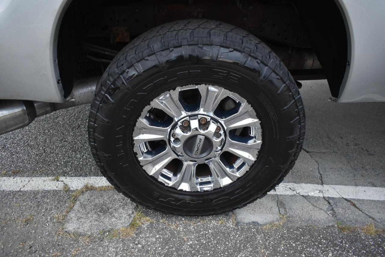 Used 2013 Ford F250 Platinum w/ FX4 Off Road Pkg AWD/4WD image 32