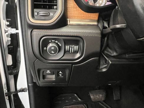 Used 2020 RAM 1500 Limited image 28