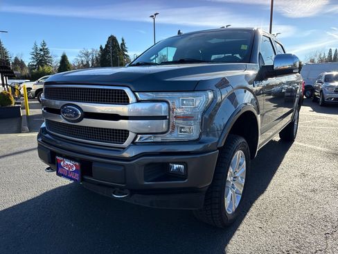 Used 2018 Ford F150 Platinum w/ Equipment Group 701A Luxury AWD/4WD image 21
