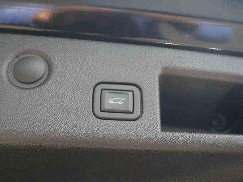 Used 2024 Chevrolet Equinox LT AWD/4WD image 10