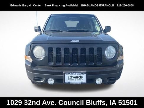 Used 2014 Jeep Patriot Latitude AWD/4WD image 2
