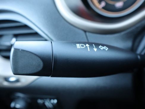 Used 2015 Jeep Cherokee Latitude image 31