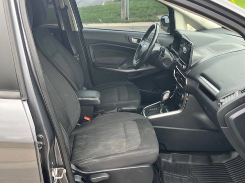 Used 2018 Ford EcoSport SE w/ SE Convenience Package image 9