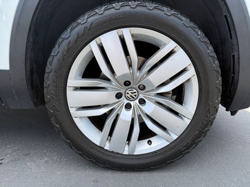 Used 2019 Volkswagen Atlas SE w/ Towing Package AWD/4WD image 29