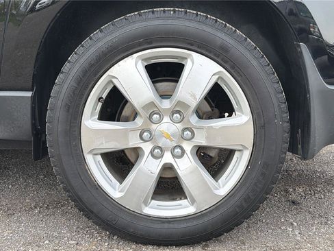Used 2017 Chevrolet Traverse Premier w/ LPO, 'HIT The Road' Package AWD/4WD image 31