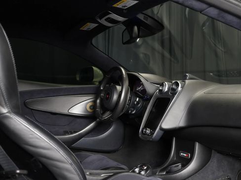 Used 2017 McLaren 570S Coupe image 19