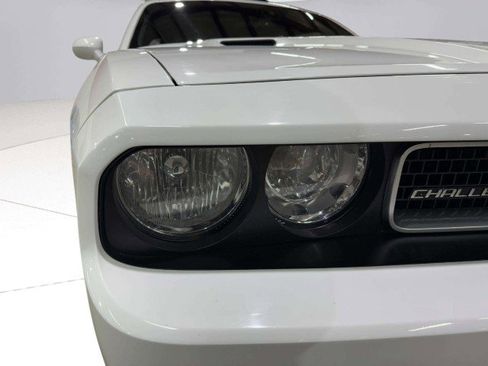 Used 2012 Dodge Challenger SXT Plus image 14