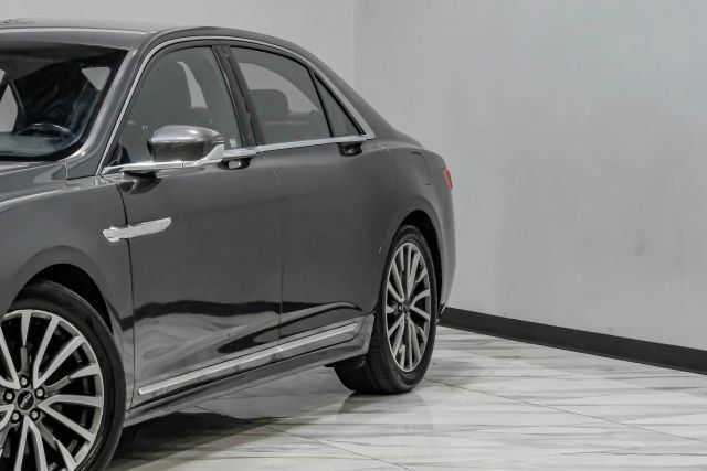 Used 2019 Lincoln Continental Select FWD image 7