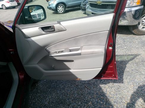 Used 2010 Subaru Forester 2.5X image 36