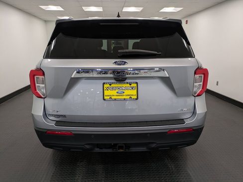 Used 2022 Ford Explorer XLT w/ Class IV Trailer Tow Package image 5