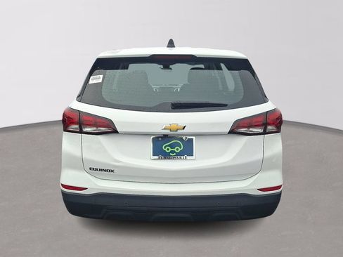 Certified 2024 Chevrolet Equinox LS w/ Driver Confidence II Package FWD image 5