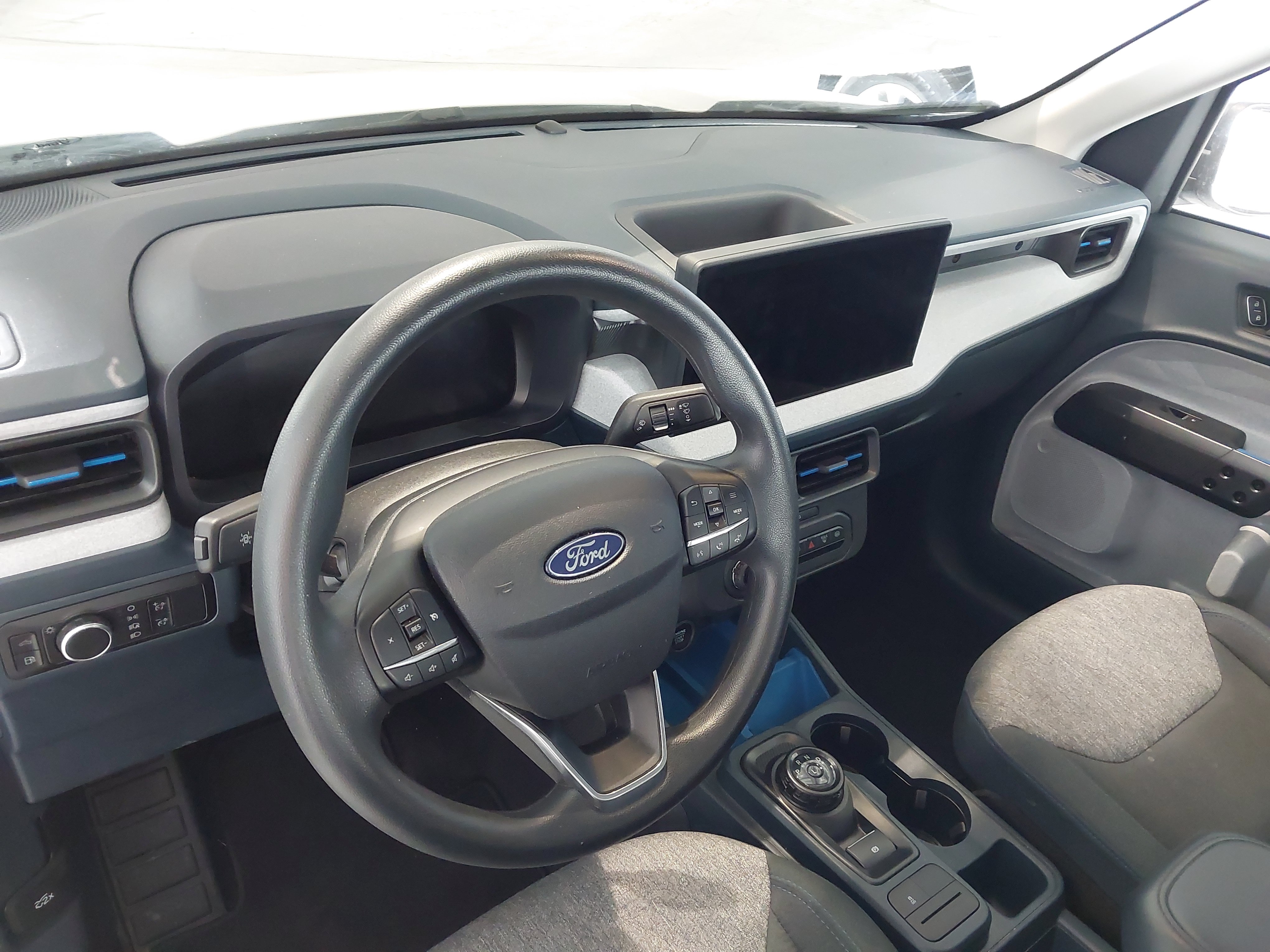 Used 2026 Ford Maverick XLT w/ Equipment Group 301A AWD/4WD image 2