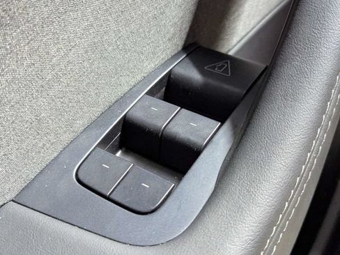 Used 2026 Tesla Model Y 2WD image 15