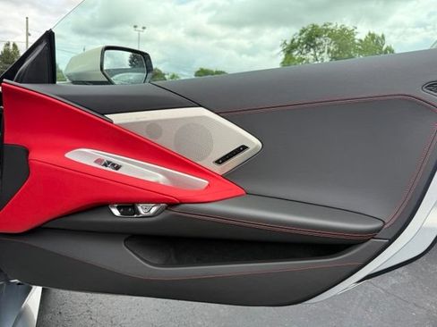 Used 2024 Chevrolet Corvette Stingray Preferred Cpe w/ Z51 Performance Package RWD image 21