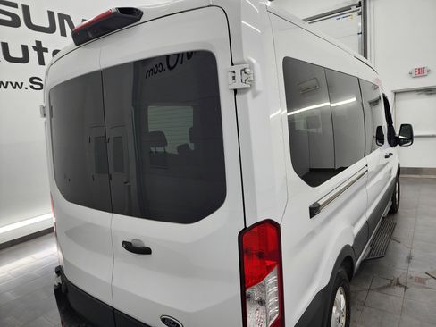 Used 2019 Ford Transit 350 XLT image 4