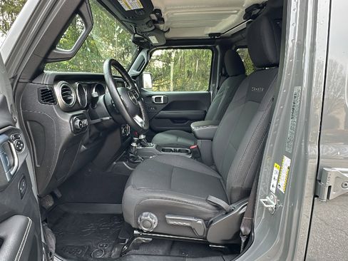 Used 2020 Jeep Wrangler Unlimited Sahara w/ Cold Weather Group image 12